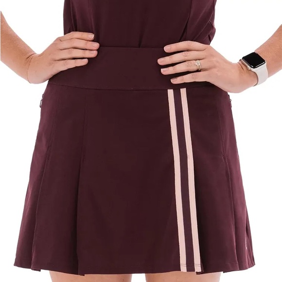 Foray Golf Women’s Core Pleated Golf Tennis Skort Maroon Varsity - Picture 3 of 6